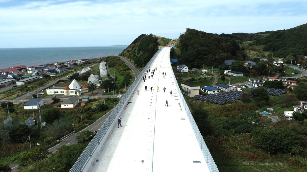 北海道開発局「インフラツーリズムほっかいどう」日高自動車道・厚賀静内道路建設工事見学