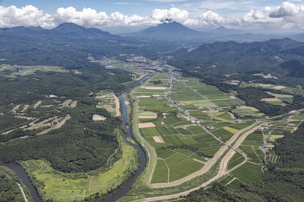 北海道開発局「地域共創インフラツアー」（小樽編）日本一の清流「尻別川」が育む豊かな食を知って味わう旅